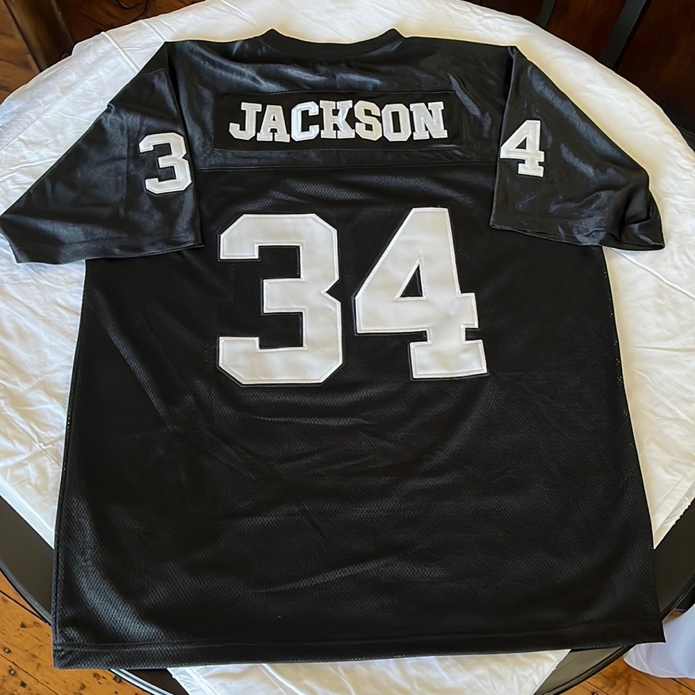 Bo Jackson, Oakland Raiders. Mitchell & Ness Throwback Jersey. NWT. Size 54